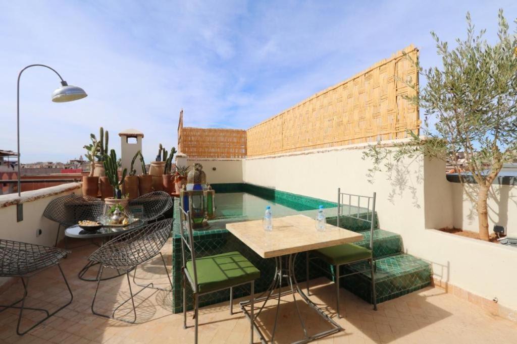 Riad 103 Medina Pool And Hammam Марракеш Экстерьер фото